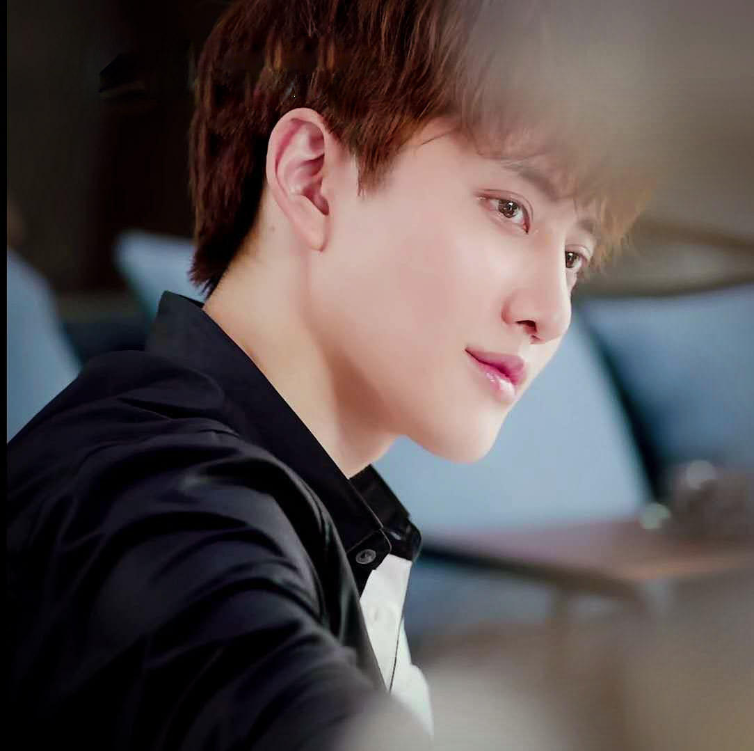 热啊啊啊啊,来看我的大乔哥,mike越看越帅了!