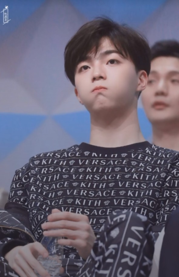 王彦霖"铁门槛"再现惹爆笑 - 视频在线观看 - 快乐大本营 2019 - 芒果