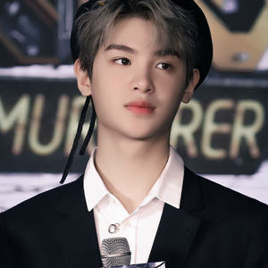 快乐大本营20191116期:赖冠霖周震南现场抽盲盒 李佳琦现场"直播"