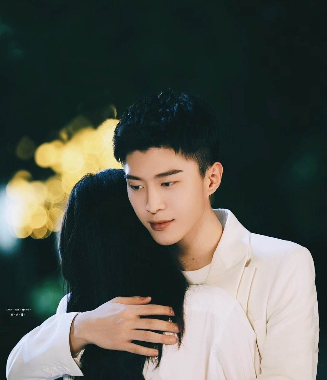 2020湖南卫视中秋之夜20201001:秦岚范丞丞致敬疫情下的爱情 - 高清