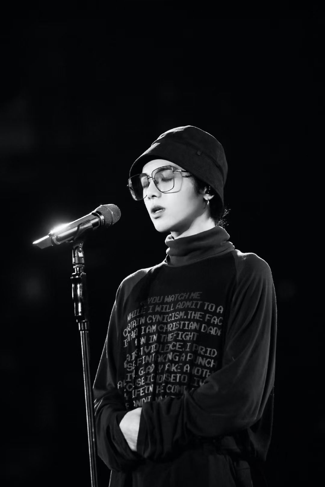 《湖南卫视2020-2021跨年演唱会》阵容片:华晨宇明道潘玮柏x-sister一