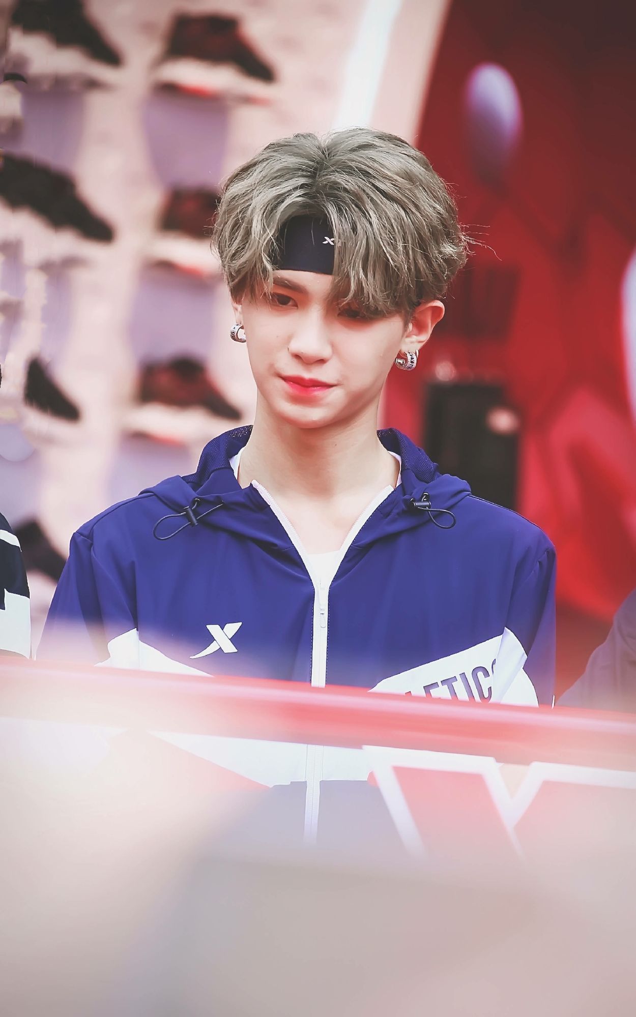 勇敢的世界:杜江"倒地"黄明昊及时送能量 - 高清视频在线观看 - 芒果