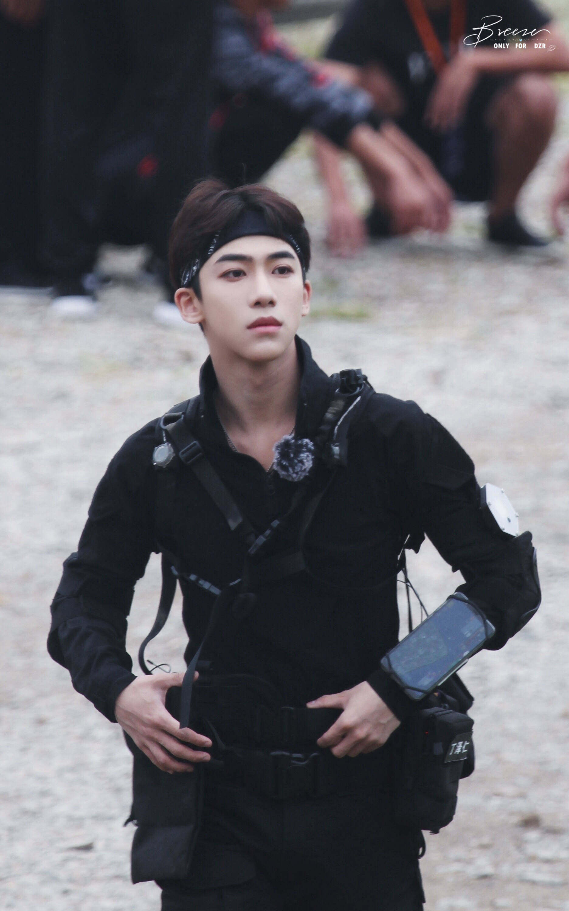 《勇敢的世界》探秘篇已解锁:丁泽仁业务能力了解一下 乐华八子陈汉典