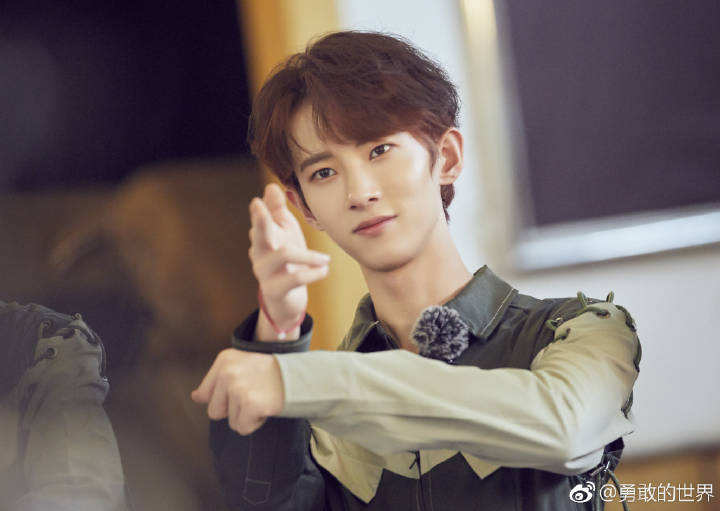 黄新淳cut:黄新淳化身公路小霸王?