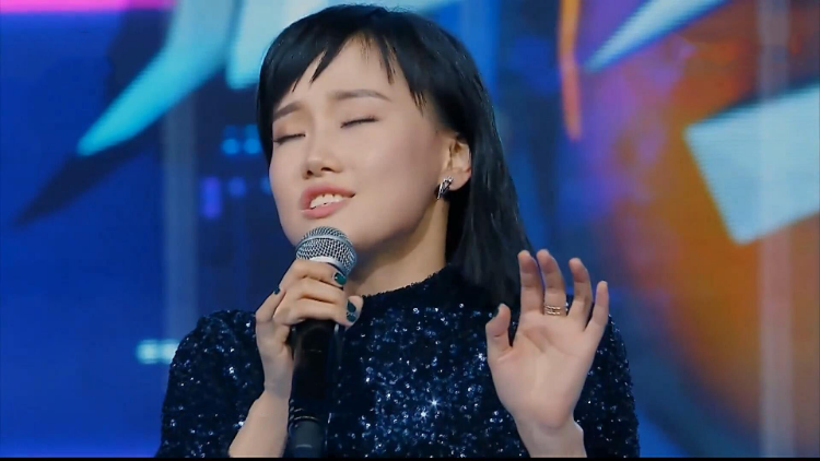 黄龄翻唱《别看我只是一只羊》,开口太妩媚