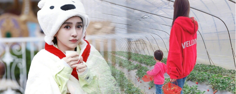 baby晒自己和小海绵合照,亲子装打扮,网友:两个人都好可爱