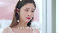 女人只是吃了一口饭，瞬间就变成了700多斤的大胖子