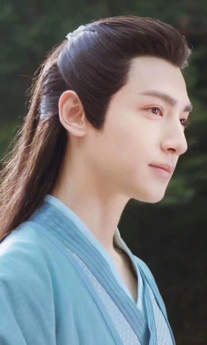 罗云熙版蓝忘机也是很帅气,你更加支持哪一个版本了