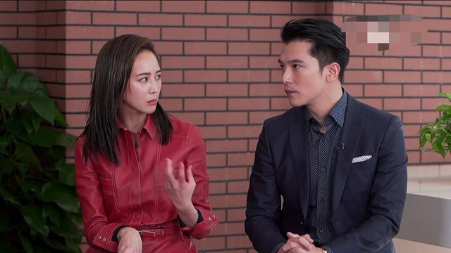 张钧甯绯闻后首与邱泽同台直称对方很会撩两人互动极尴尬