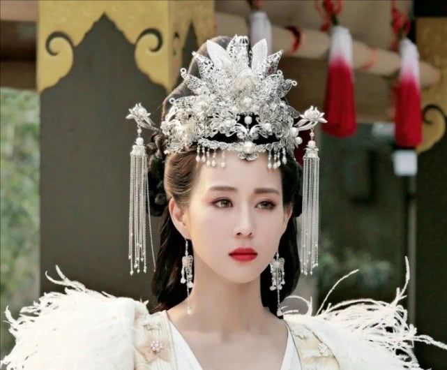 当杨幂的白浅大婚时造型撞衫这几位,你还觉得她是最美吗