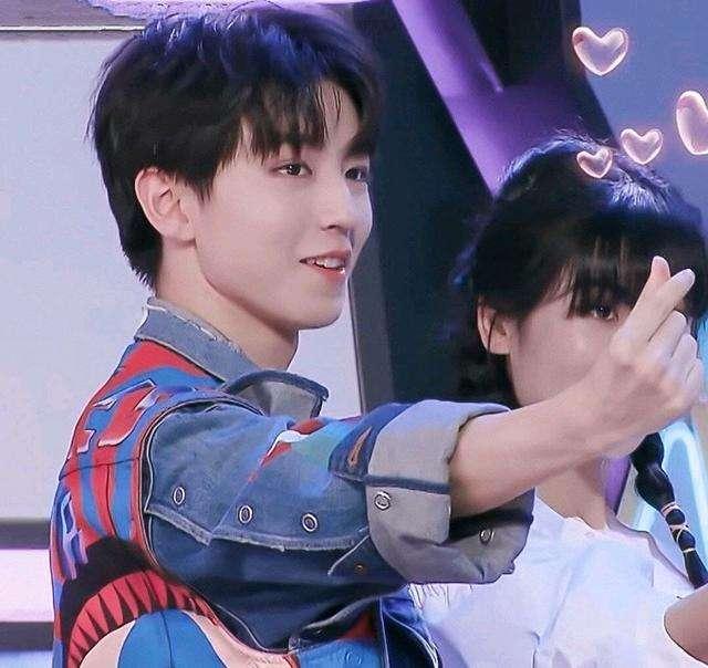 95后明星人气榜蔡徐坤和赵露思第二王俊凯和孟美岐第三