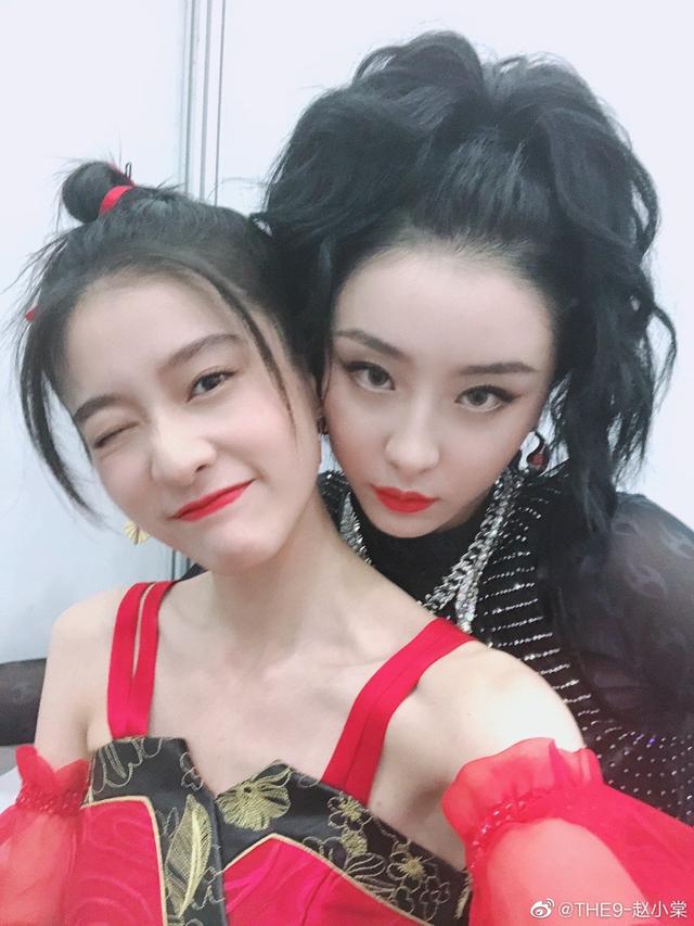 赵小棠追星成功!与岳云鹏合影大赞其气质,本尊却回应自己像傻子