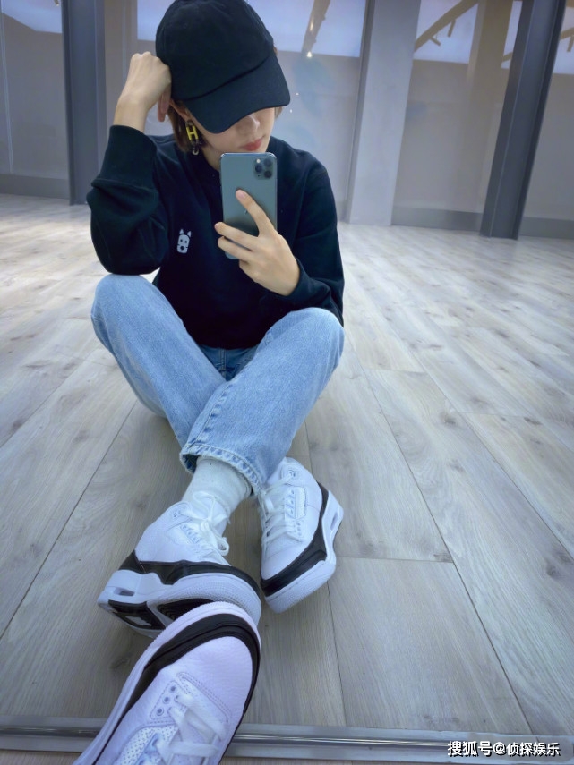 孙俪晒自拍还po"内心独白",拍照都是秀演技的节奏,真实又可爱