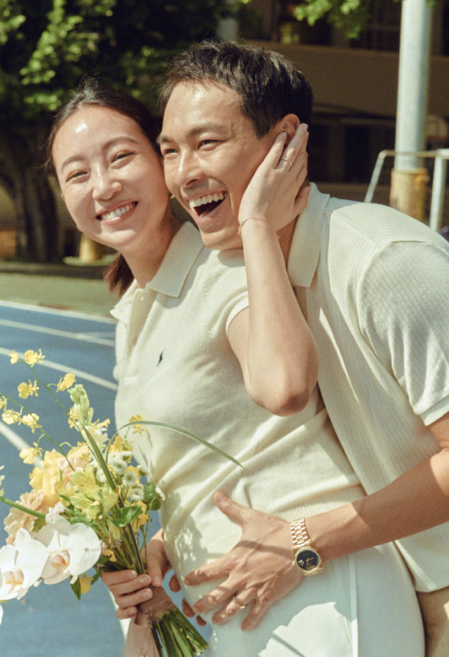 当时众多女艺人留言送祝福,包括戚薇,刘诗诗,舒淇,倪妮,何泓姗,可见他