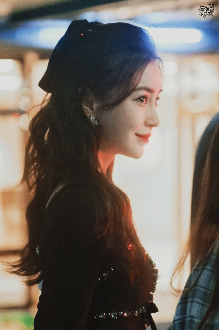 跑男9路透曝光,baby暗黑系造型又酷又甜,蔡徐坤如撕漫少年